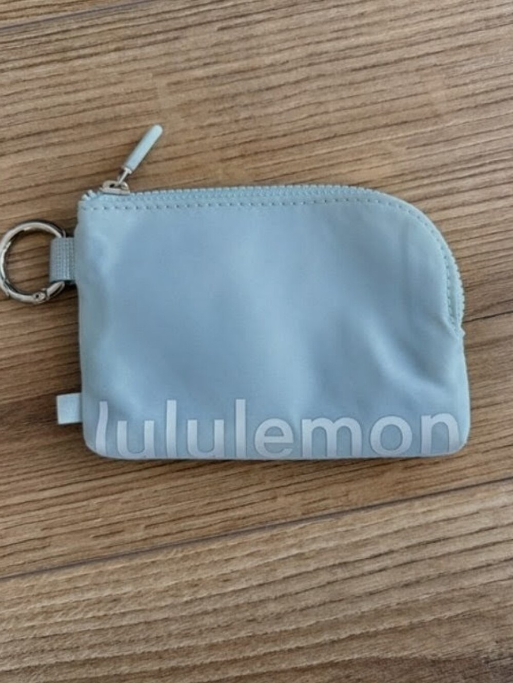 Lululemon- clippable card pouch